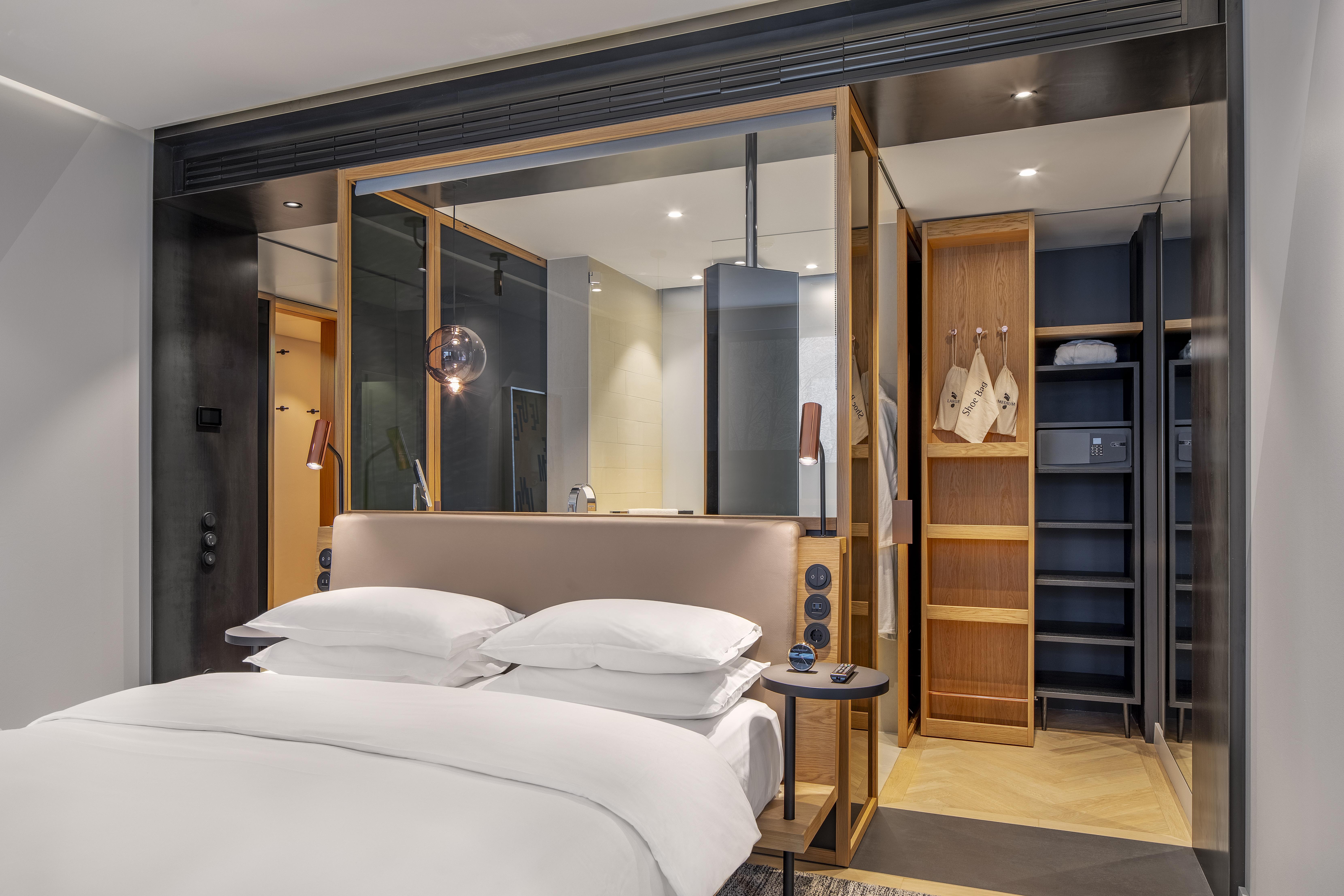 أنداز ميونخ شفابينجر تور - إيه كونسيبت باي حياة ميونيخ المظهر الخارجي الصورة A room at the hotel